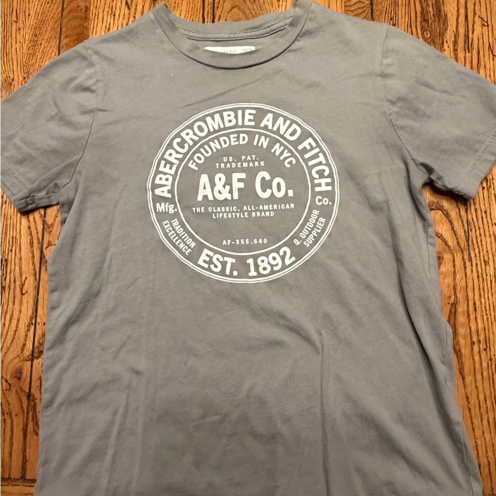 Abercrombie & Fitch Gray Kids T-Shirt sz 11/12